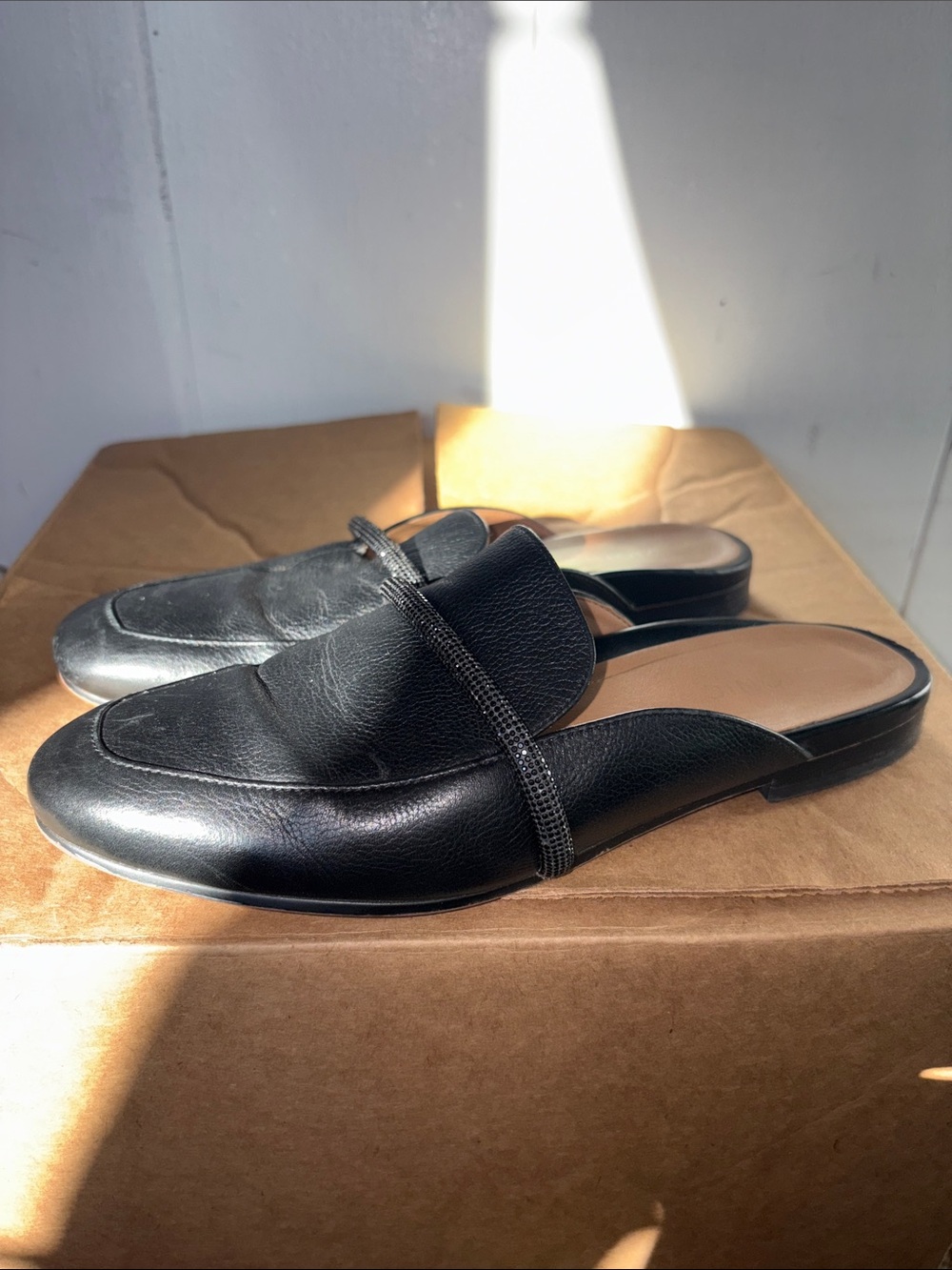 Vionic Black Leather Slip-On Mule Loafers size 7